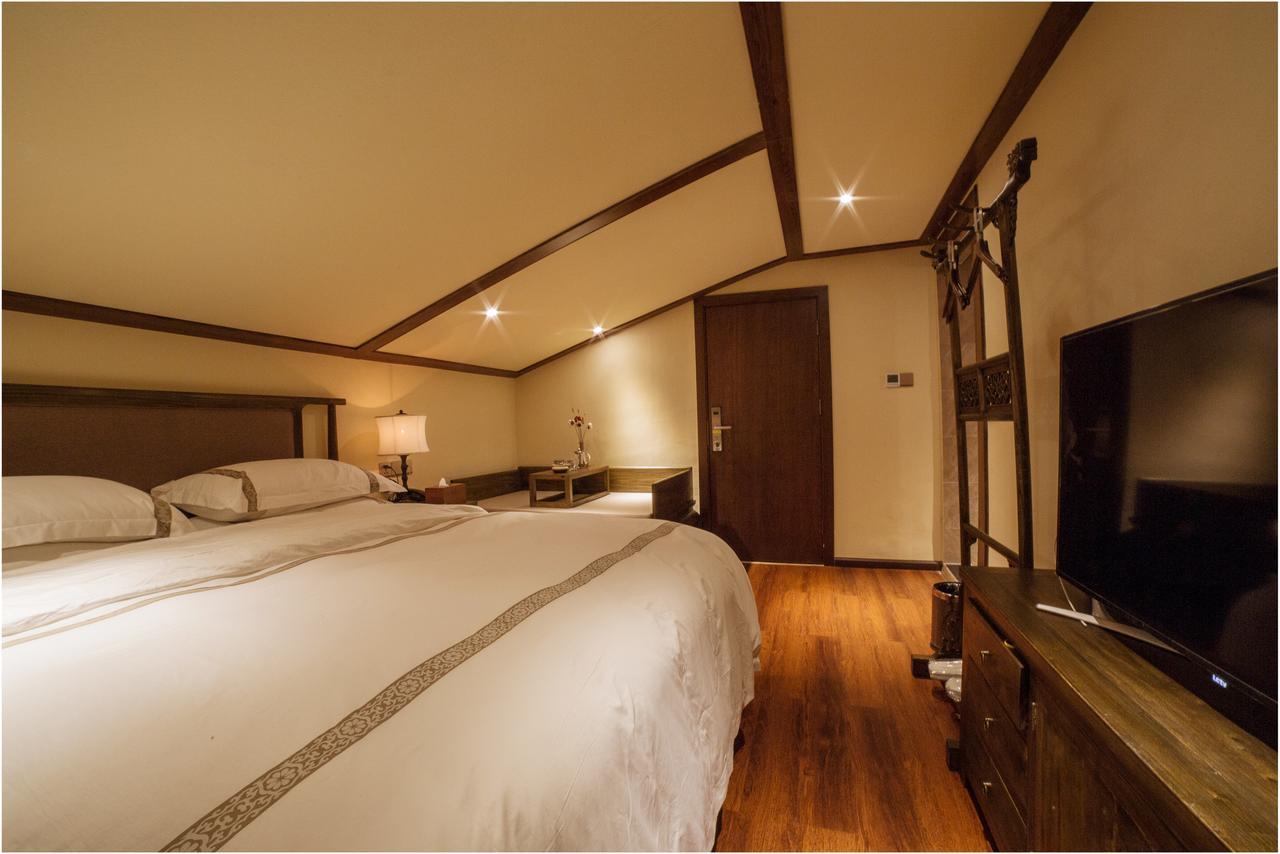 Blossom Dynasty Inn Shangri-La Exterior foto